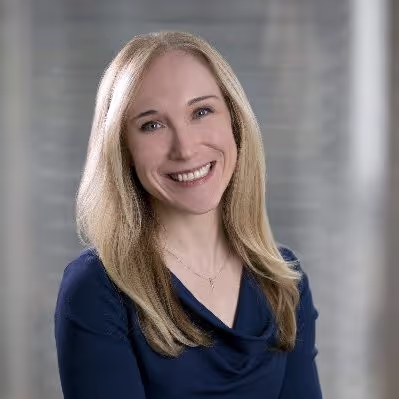 Headshot of Tina Iglesias.